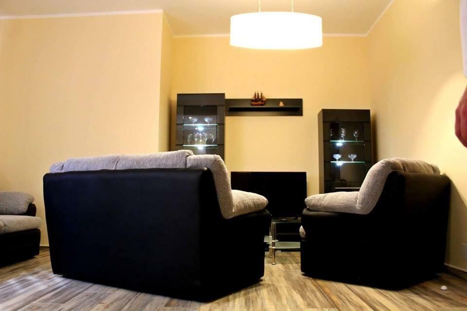 Apartments Klaudija พูลา ภายนอก รูปภาพ