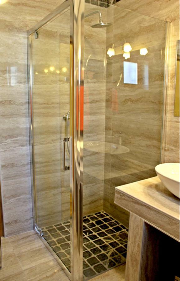 Apartments Klaudija พูลา ภายนอก รูปภาพ